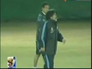 Diego idmanda i�iyor!