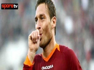 Vay vay ne yapt�n Totti!