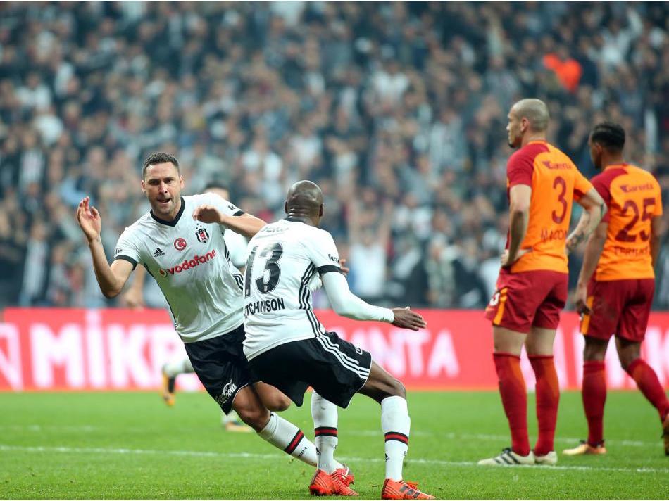 стадион бешикташ галатасарай дерби. матч бешикташ галатасарай. бешикташ галатасарай. футбольная школа галатасарай в стамбуле. бешикташ галатасарай.