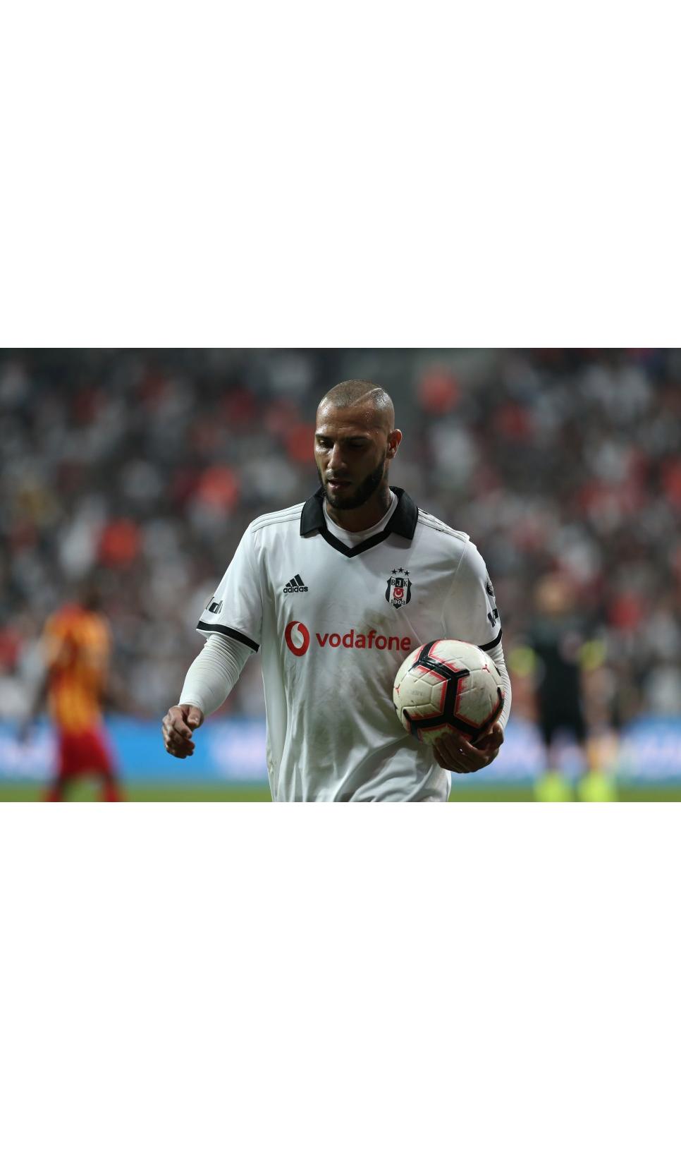 ARA TRANSFERDE GİDEBİLİR - Vitor Pereira'dan, Quaresma ...